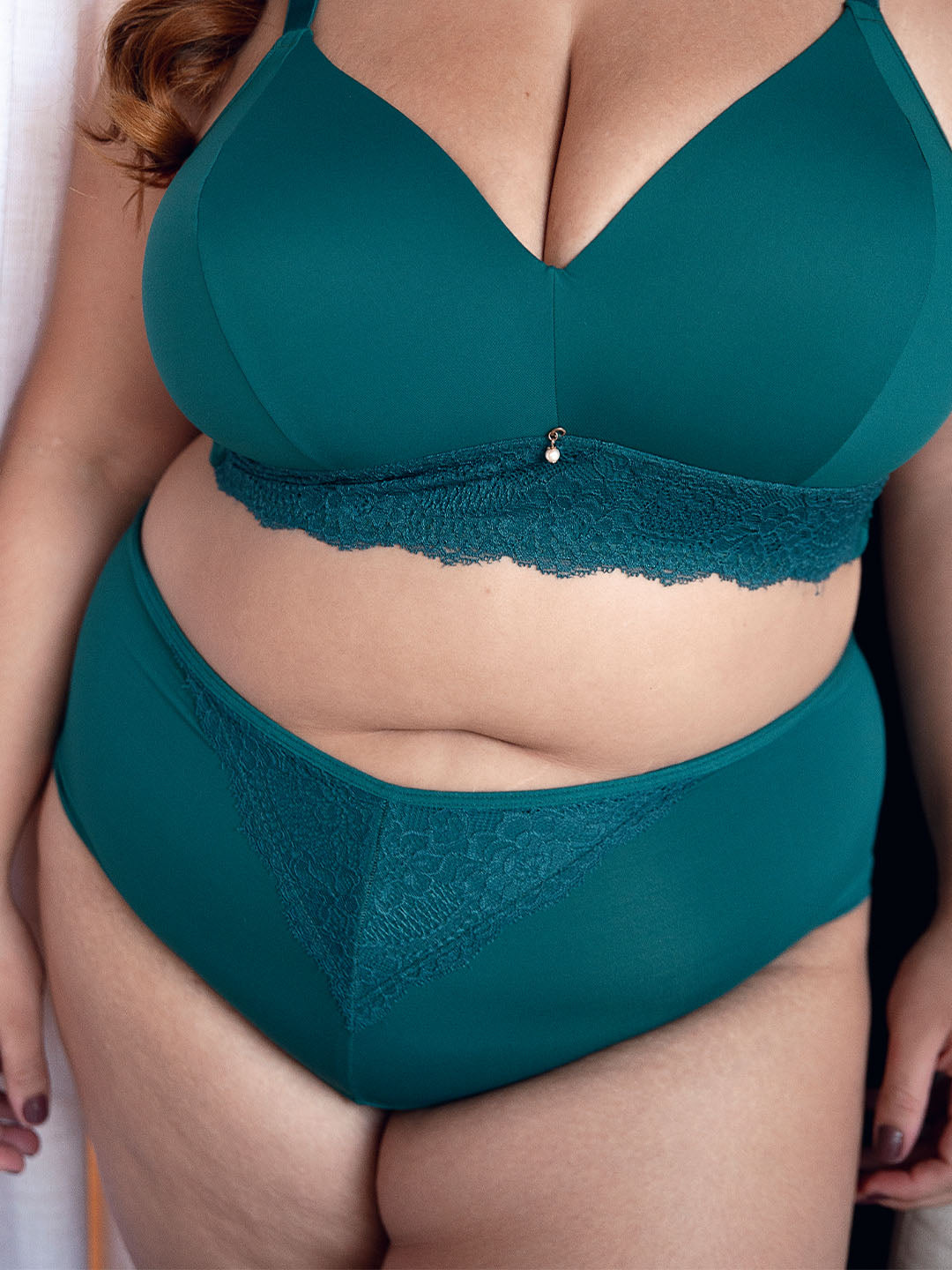 Calcinha Alice Fio Esmeralda