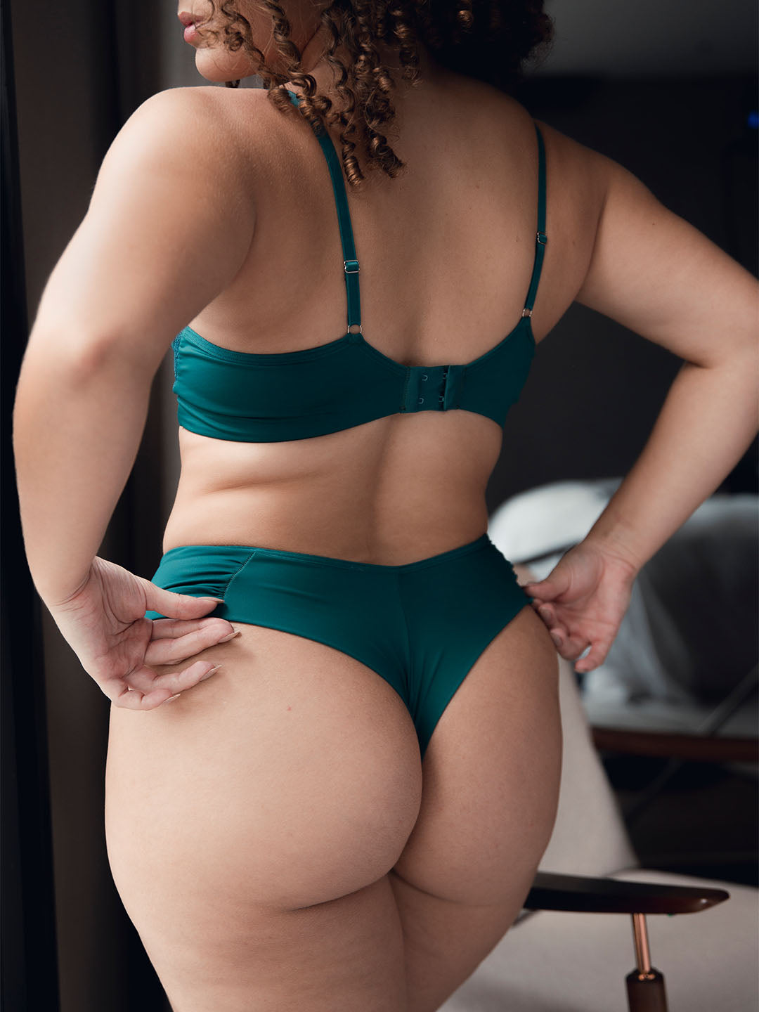 Calcinha Lateral Franzida Fio Esmeralda